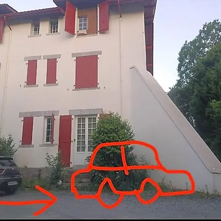 D'hotes Larhun Zola Sare